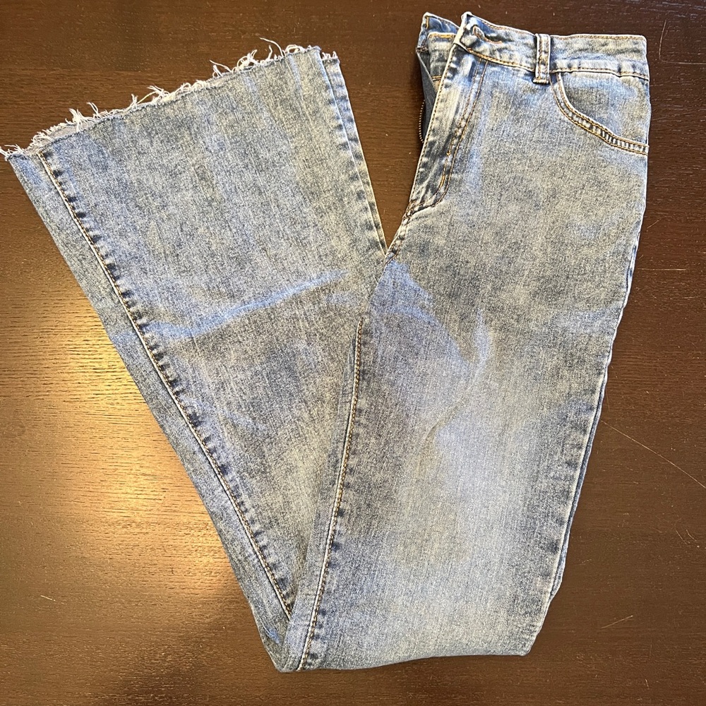 SHEIN Light Blue Flare Leg Jeans